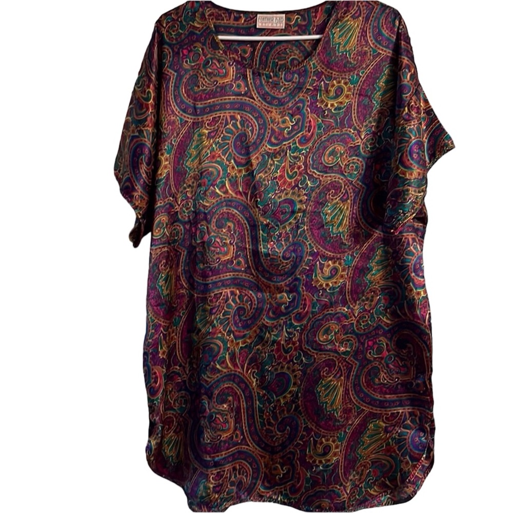 Woman’s Paisley Print Nightshirt